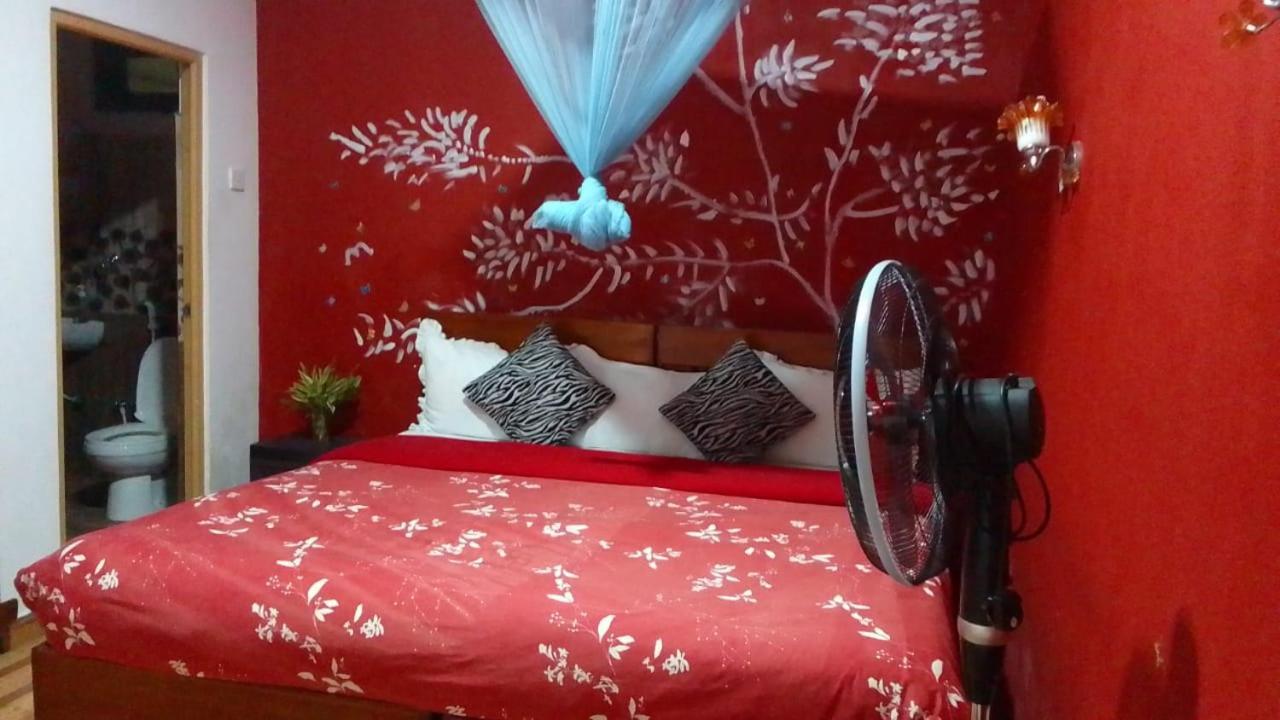 Secret Nest Homestay Ella Bagian luar foto