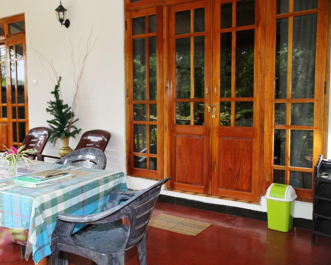Secret Nest Homestay Ella Bagian luar foto