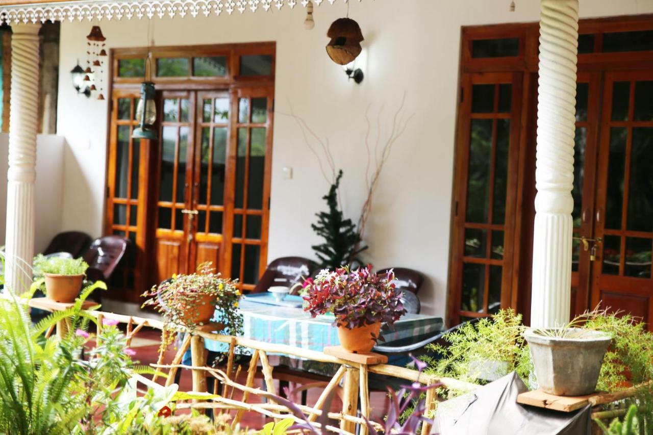 Secret Nest Homestay Ella Bagian luar foto